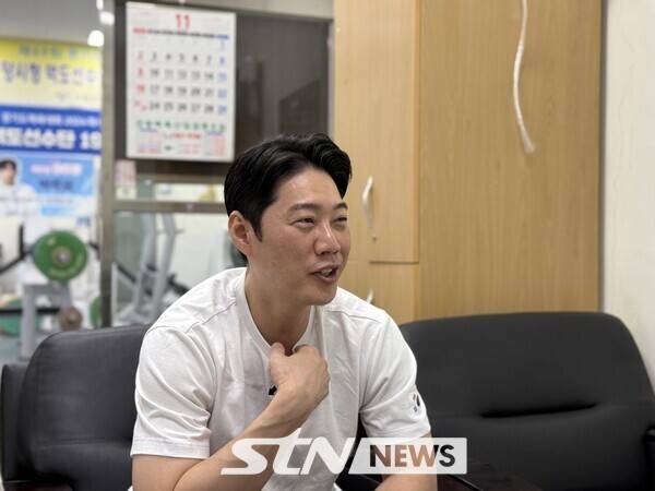 본지와 인터뷰를 갖는 고양시청 이세원 코치. /사진(고양)=강의택 기자