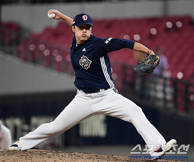 12일 광주 기아챔피언스필드에서 열린 KIA와 두산의 경기. 투구하고 있는 두산 최원준. 광주=송정헌 기자songs@sportschosun.com/2025.09.12/