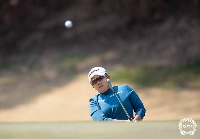 지난 4월 KLPGA 투어 대회에 출전한 신지애./KLPGA