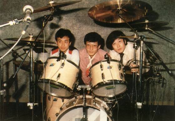 시대를 뛰어 넘은 록 밴드 ‘산울림’ 삼형제. (왼쪽부터)김창훈, 김창익, 김창완. [중앙포토]