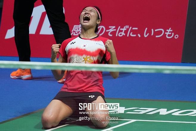 ▲ 안세영의 올해 기록은 설명할 필요도 없을 만큼 압도적이다. 최고 등급인 레벨 1000 대회(말레이시아, 전영, 인도네시아 오픈)만 세 차례 우승했고, 레벨 750 대회(인도, 일본, 중국, 덴마크, 프랑스 오픈)에서도 다섯 번 트로피를 들었다. 여기에 슈퍼 300급 오를레앙 마스터스까지 우승했다.