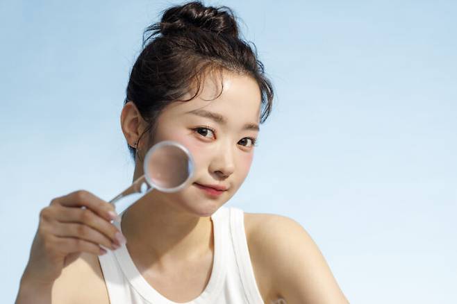 피부 건강을 위해서는 콜라겐과 비타민 C를 함께 섭취해야 한다. 사진=클립아트코리아