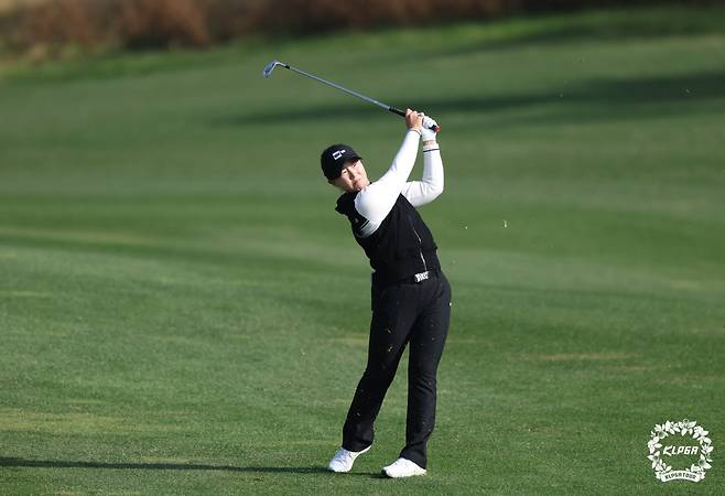 임희정 대보 하우스디 챔피언십 FR 3번홀 아이언샷