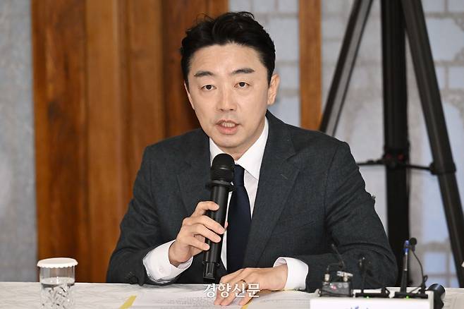 강훈식 대통령실 비서실장이 9일 서울 종로구 국무총리공관에서 열린 고위당정협의회에서 발언하고 있다. 정지윤 선임기자