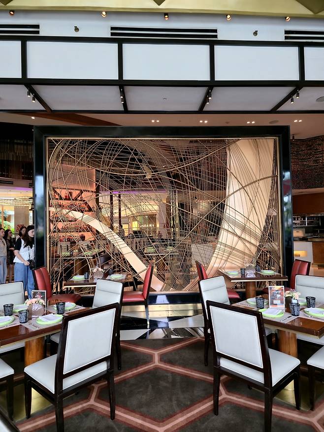 케네스 코본퓨 작품 ‘더 메이즈’