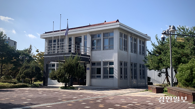 수원시 평동에 위치한 ‘수원선경산업관’. 당시 선경직물이 있던 자리에 해당 기념관이 들어섰다. 2025.11.1 /유혜연기자 pi@kyeongin.com