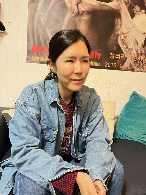 순수예술가들과 협업한 주얼리 브랜드 ‘오픈엔딩스’ 런칭을 앞두고 있는 조수아 어웨어 대표. /조수아 대표 제공