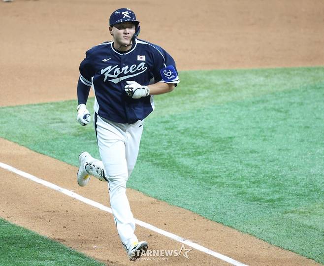 [B하인드★] 투런포 번쩍 이재원! 빅보이 국대 신고식에  LG팬들 함박웃음