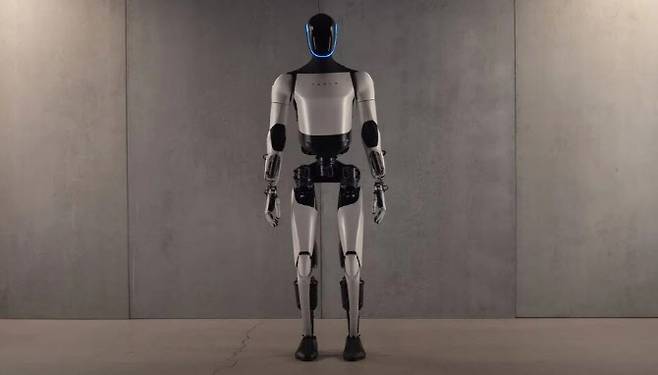 테슬라의 휴머노이드 로봇 ‘옵티머스’ (사진=테슬라)