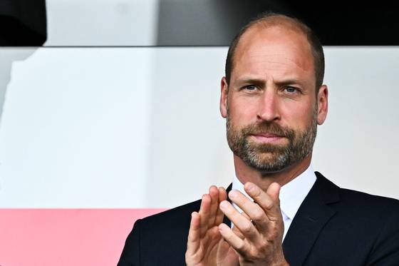 지난 7월 9일(현지시간) 스위스 취리히 레치그룬트 스타디움에서 열린 유럽축구연맹(UEFA) 여자 유로 2025 D조 잉글랜드 대 네덜란드 축구 경기에서 윌리엄 왕세자가 참석하고 있다. AFP=연합뉴스