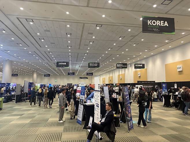지난달 미국 샌프란시스코에서 열린 '테크크런치 디스럽트 2025' 한국관 모습.  실리콘밸리 원호섭 특파원