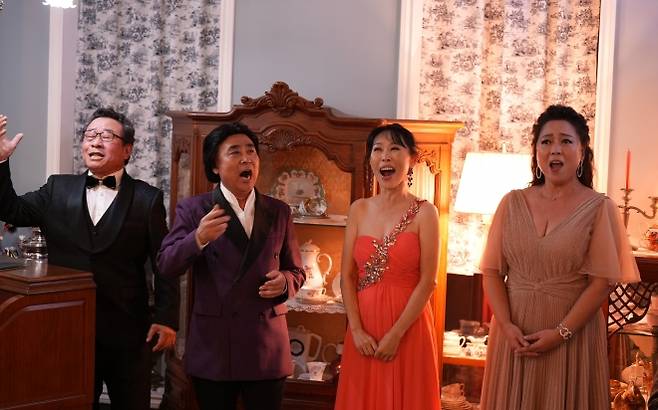 서울 기반의 ‘빼롤라 오페라단’ 공연팀.