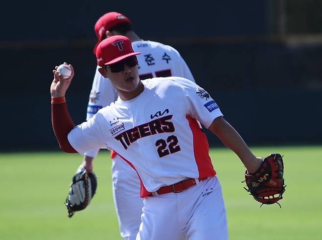 ▲ 내년 KIA 포수진의 틀을 흔들겠다는 각오로 성실하게 마무리캠프에 임하고 있는 주효상 ⓒKIA타이거즈