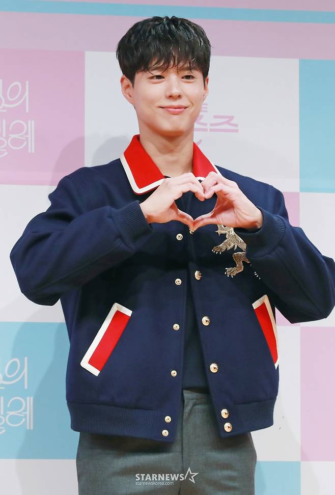 배우 박보검이 11일 오전 서울 여의도 KBS 아트홀에서 진행된 '더 시즌즈-박보검의 칸타빌레' 제작발표회에 참석해 포즈를 취하고 있다. /2025.03.11 /사진=이동훈 photoguy@