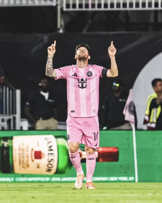 리오넬 메시가 9일(한국시간) 미국 플로리다주의 체이스 스타디움에서 열린 2025 미국 메이저리그사커(MLS)컵 동부 콘퍼런스 플레이오프 8강 3차전에서 득점 후 하늘을 바라보며 세리머니하고 있다. /사진=인터 마이애미 공식 사회관계망서비스(SNS)