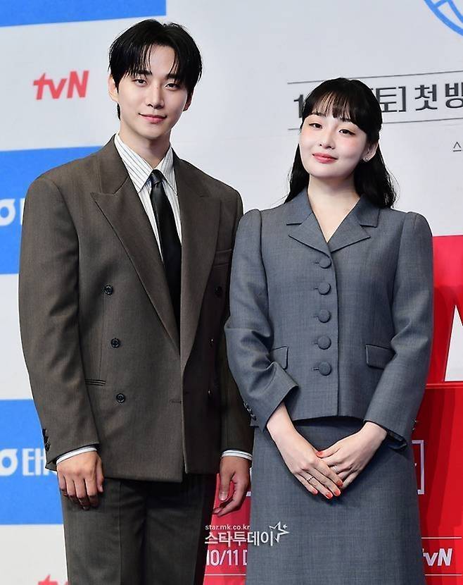 ‘태풍상사’ 이준호, 김민하. 사진|스타투데이DB