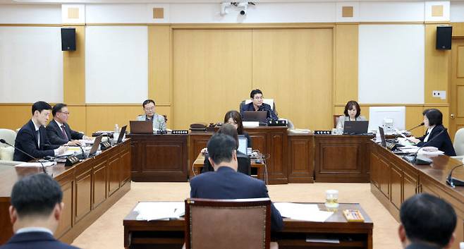 대전시의회가 제291회 제2차 정례회를 진행 중인 가운데 행정자치위원회가 12일 대전시 문화예술관광국을 대상으로 행정사무감사를 진행했다./사진=대전시의회 제공
