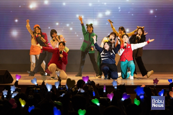 2025년 롯데월드 캐스트 축제 'LOTTEWORLD's STAR' 성료_대상팀 '10점 만점에 10점'. ⓒ롯데월드