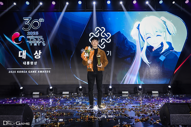 대상과 기술창작상 기획/시나리오  부문, 사운드 부문을 수상한 '마비노기 모바일'.