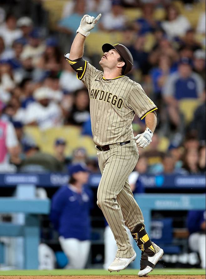 <yonhap photo-5338="">올해 샌디에이고 소속으로 빅리그 첫 홈런을 때려낸 트렌턴 브룩스. [AFP=연합뉴스]</yonhap>