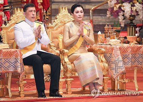 태국의 마하 와찌랄롱꼰(마하 10세) 국왕과 수티다 왕비 부부 [EPA=연합뉴스 자료사진 제공]
