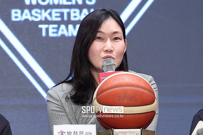 ▲ BNK썸 박정은 감독 ⓒ곽혜미 기자