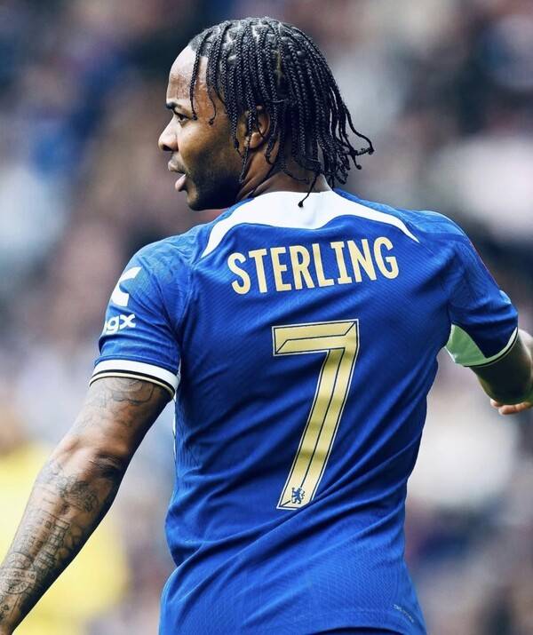 스털링 자택에 강도가 침입했다. (사진=라힘 스털링 SNS)