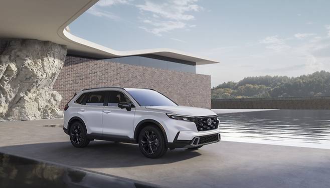 혼다의 준중형 스포츠유틸리티차(SUV) 'CR-V' 6세대 부분변경 모델인 2026년형 CR-V 하이브리드의 모습(혼다코리아 제공). 2025.11.13.