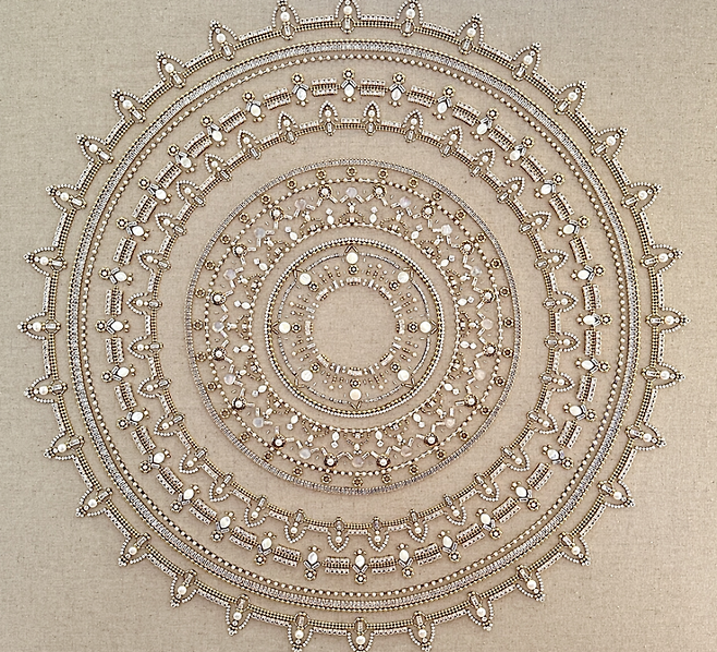 승하 作  ‘Mandala #3’(2022. 리넨에 혼합재료, 72.5×72.5㎝)