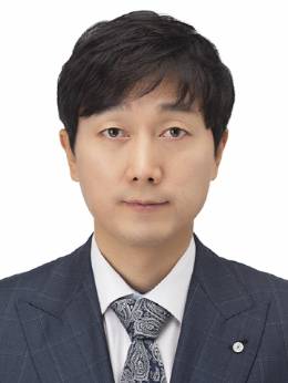 엄바름학원 장윤환 국어대표강사/사진제공=엄바름학원