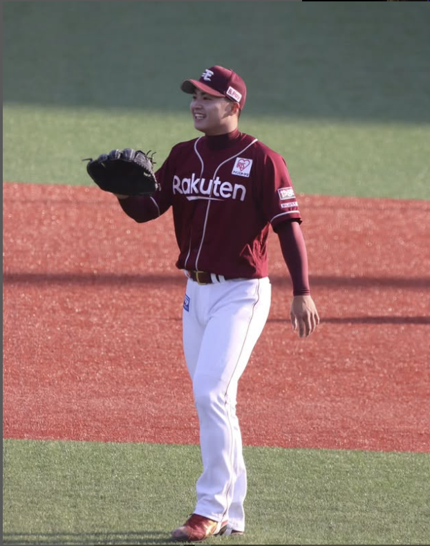 한화 이글스 유니폼을 입은 왕옌청./왕옌청 SNS