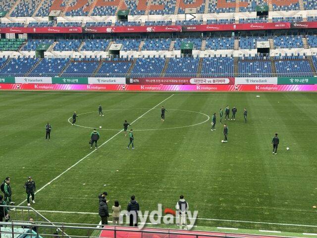 13일 대전월드컵경기장에서 열린 볼리비아 축구대표팀의 공식 훈련./대전월드컵경기장=노찬혁 기자