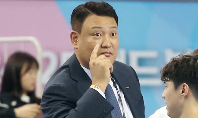 두산 윤경신 감독. 뉴시스