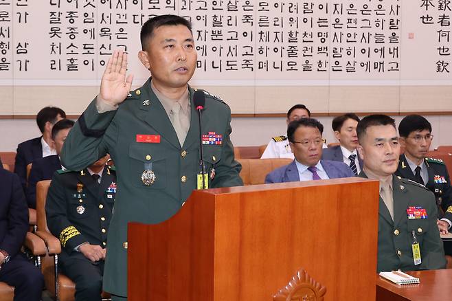 선서하는 박상현 해병대 1사단 7여단장 / 사진=연합뉴스