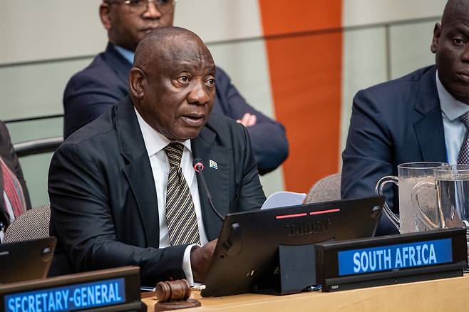 지난 9월 25일(현지시간) 시릴 라마포사 남아프리카공화국 대통령이 뉴욕 유엔본부에서 열린 유엔 경제사회이사회(ECOSOC) G20 회의에서 연설하고 있다. [AP]