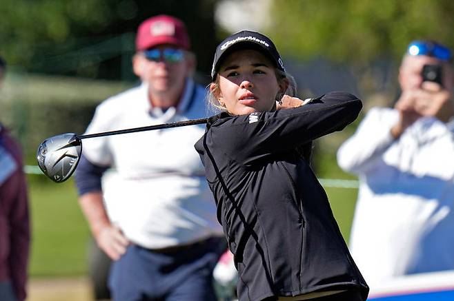 [벨에어=AP/뉴시스] 미국여자프로골프(LPGA) 투어 더 안니카 드리븐 바이 게인브리지 앳 팰리컨에 출전한 도널드 트럼프 미국 대통령의 장손녀 카이 트럼프. 2025.11.12.