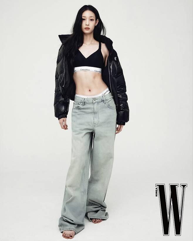 W KOREA 인스타그램 캡처.