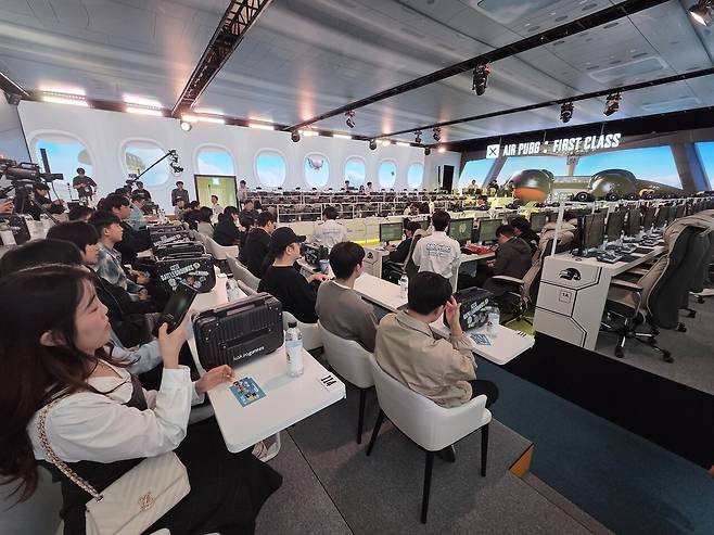 - 좌석은 지정석이다