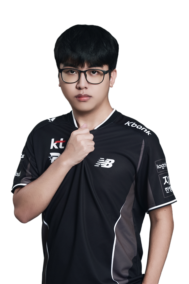 이지환이 15일 서울 마포구 상암SOOP콜로세움에서 열린 2025 FSL 서머 3·4위전에서 ‘류크’ 윤창근을 3-0으로 이겼다. 사진 | 넥슨