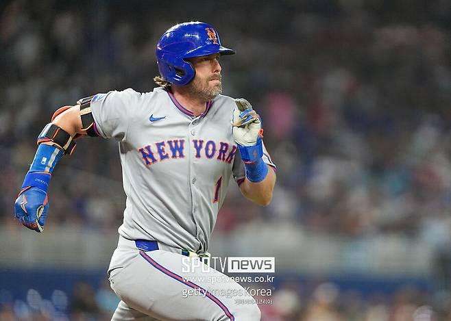 ▲ 오랜 기간 팀의 주전 2루수로 활약했으나 최근 트레이드 루머에 시달리고 있는 제프 맥닐