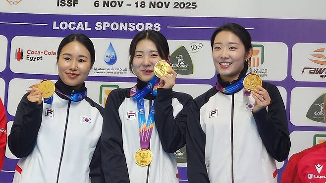 50ｍ 소총복사 단체전 금메달 이계림, 오세희, 임하나(왼쪽부터) [대한사격연맹 제공. 재판매 및 DB 금지]