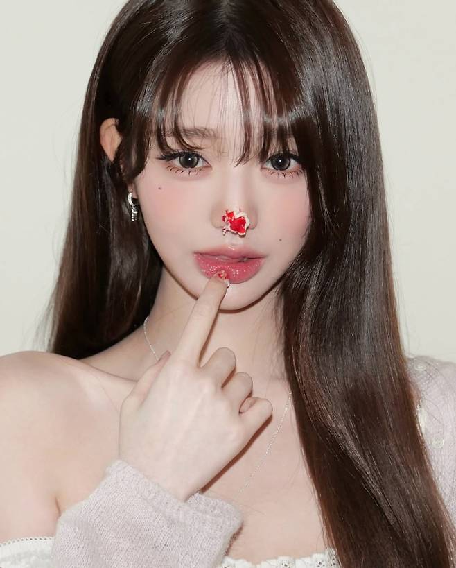 사진 = 장원영 인스타그램