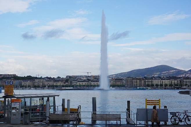 스위스와 프랑스 국경 일대에 걸쳐있는 레만호의 풍경. 장보영 제공