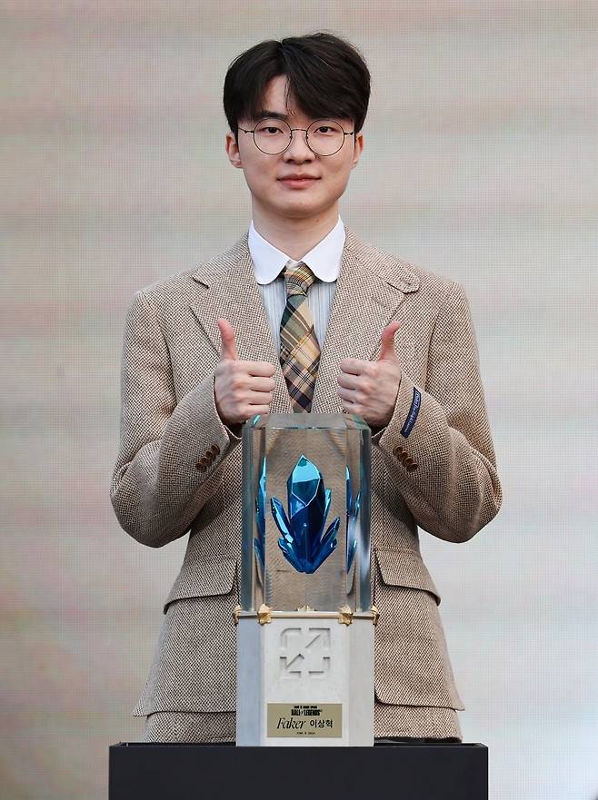 리그 오브 레전드(LoL) 초대 ‘전설의 전당’ 헌액자로 등극한 페이커 이상혁(T1). 사진=연합뉴스