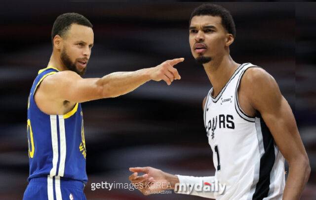 커리(왼쪽)와 웸반야마. /게티이미지코리아