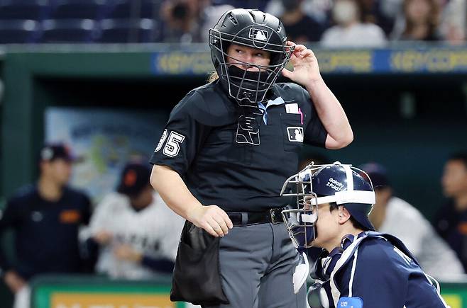 ▲ 메이저리그 최초의 여성 심판으로 주목을 받았던 젠 파월 심판 ⓒ연합뉴스