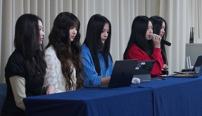 뉴진스 전속계약 해지 관련 긴급 기자회견/ 사진=공동취재단