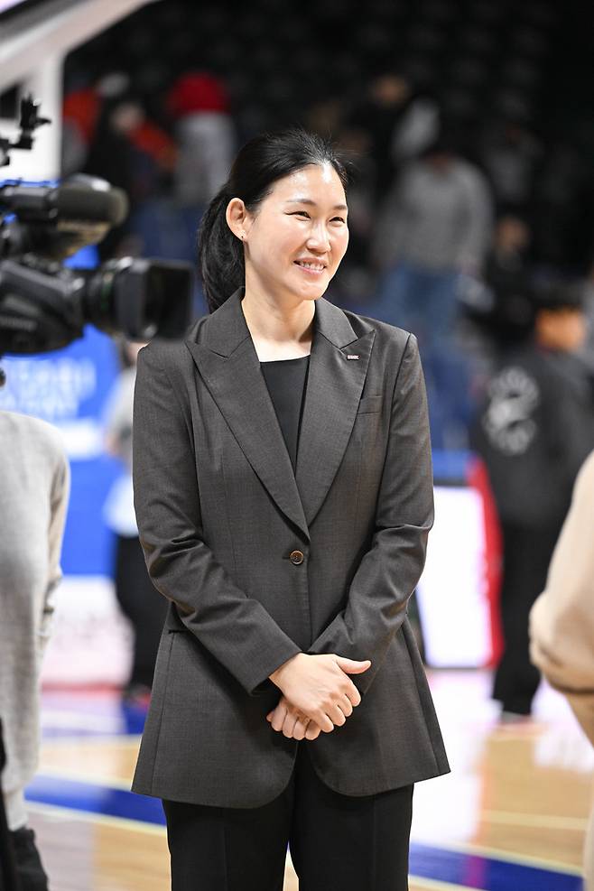 부산 BNK썸 박정은 감독