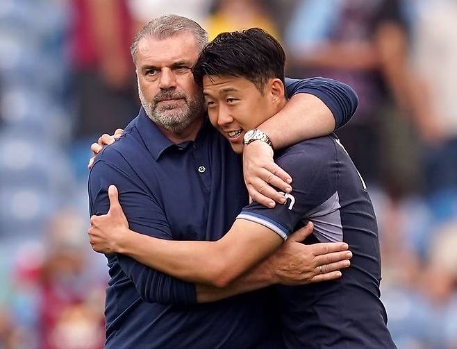 토트넘 당시 포스테코글루 감독과 손흥민