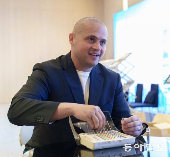 사미 엘 마스리(Dr. Sami El Masri) 벨기에 임플란트 전문의